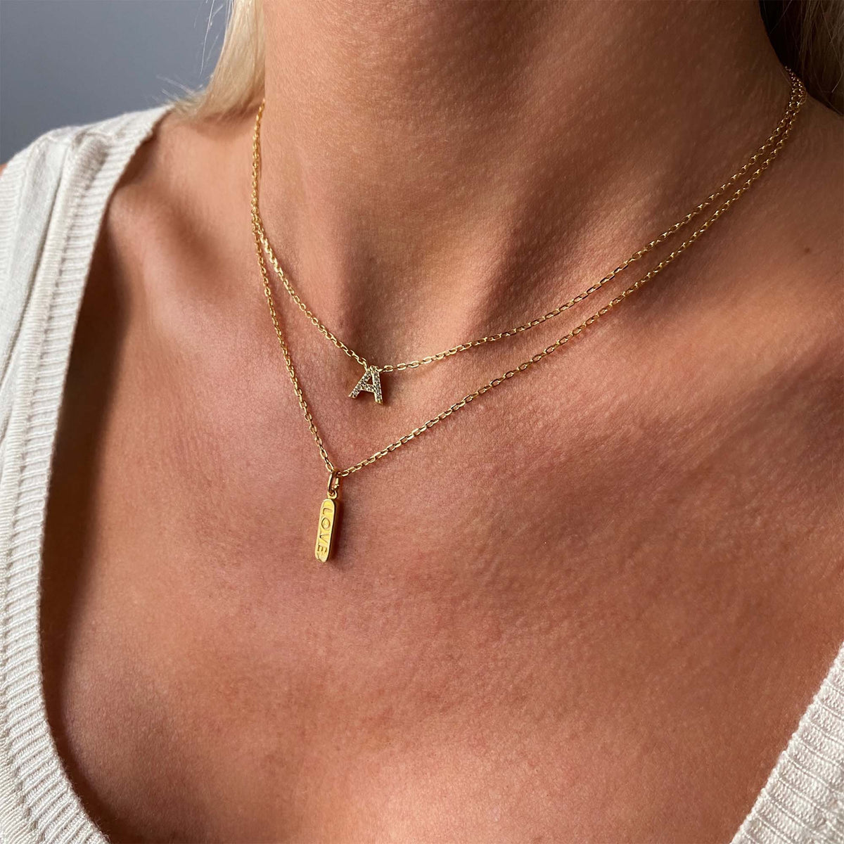 Bogstav halskæde guld - Halskæder - ARHMS