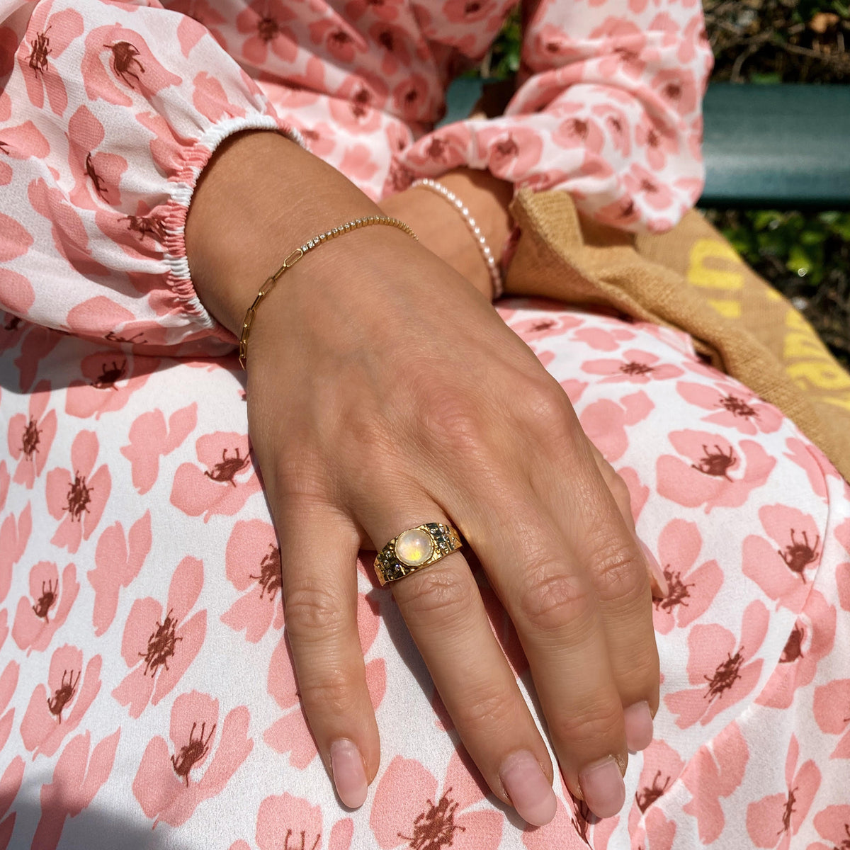 St. Tropez armbånd guld - Armbånd - ARHMS